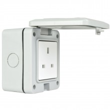 Single 1 gang fully weatherproof 2 way outdoor power switch ip55 white 010506 