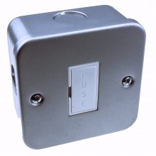 Single gang metal clad steel uk mains power socket with cable entry points 007039 